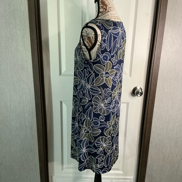 Espresso Floral Navy Sleeveless Dress Size small - Picture 3 of 7